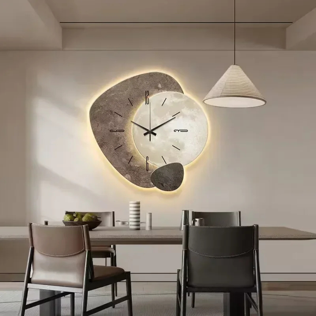 Wanduhr LunaWood – Natürliche Eleganz mit Sanftem LED-Licht