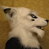 WolfLux LED Werwolfmaske | Leuchtende Augen & Bewegliche Ohren für Perfektes Cosplay & Halloween Kostüm