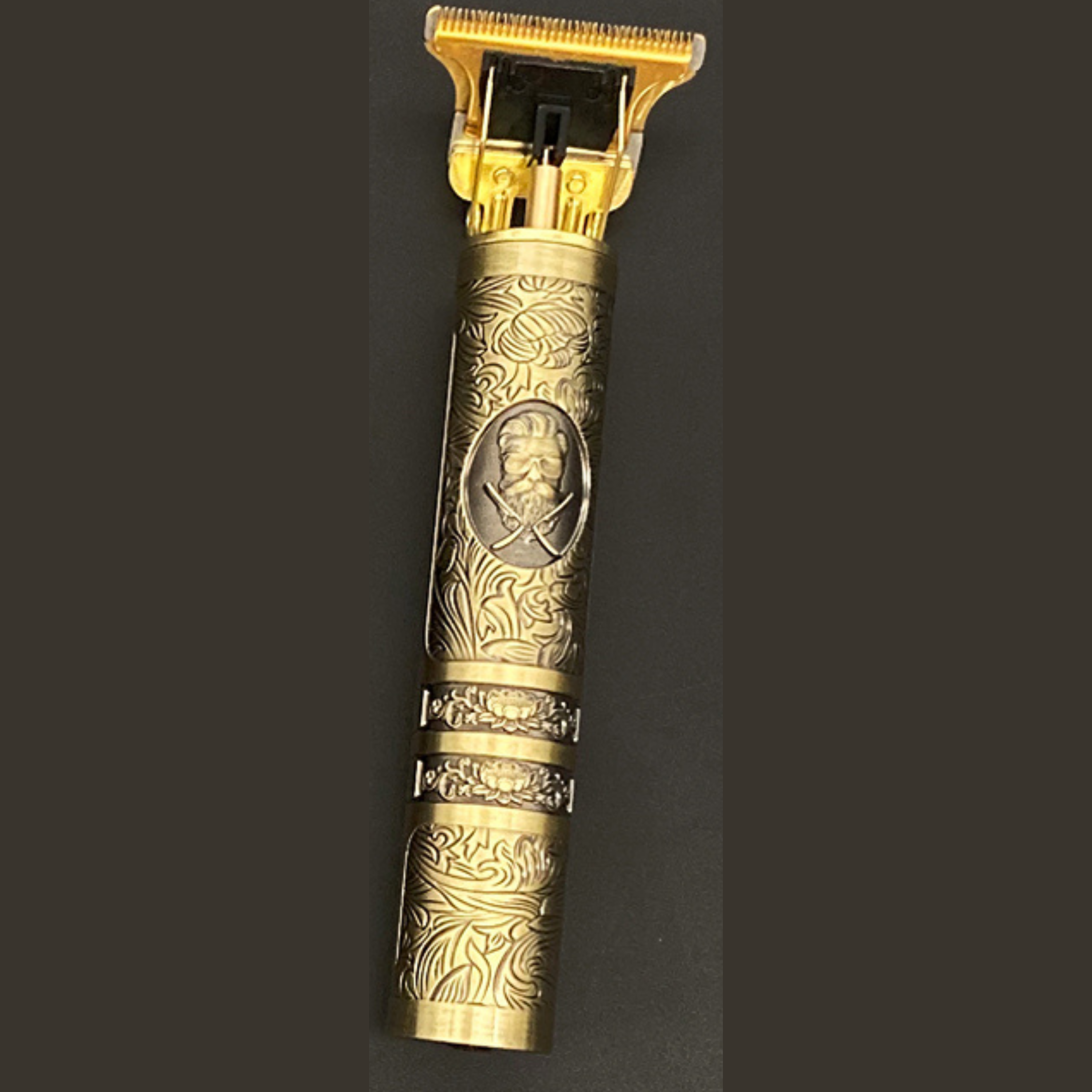 Vardi Skull Vintage Trimmer™ | Der Barber-Trend des Jahres! - Wiederaufladbar inkl. Aufsätze