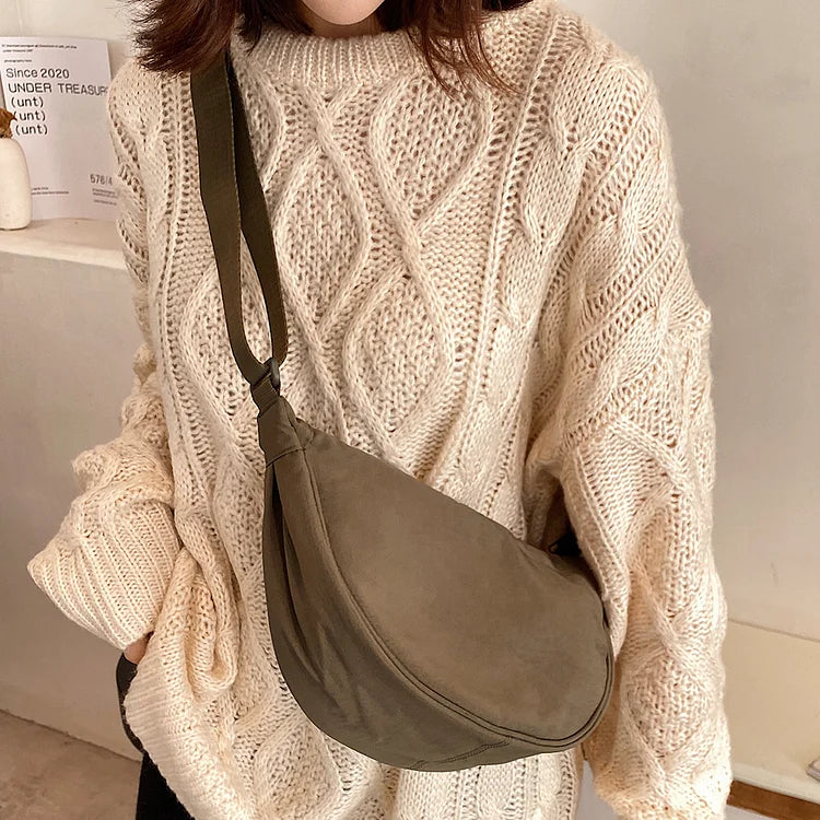 Koozy | Modische Dumpling-Tasche für jedes Outfit